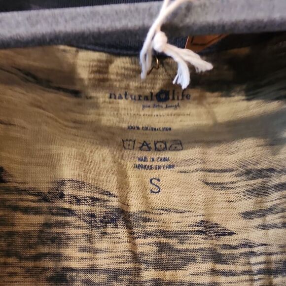 Natural Life NWT PANTS JUMPSUIT Camouflage V-Neck Jumpsuit SIZE SMALL - Picture 3 of 6